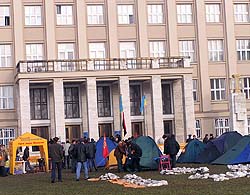 Наметове містечко перед ОДА